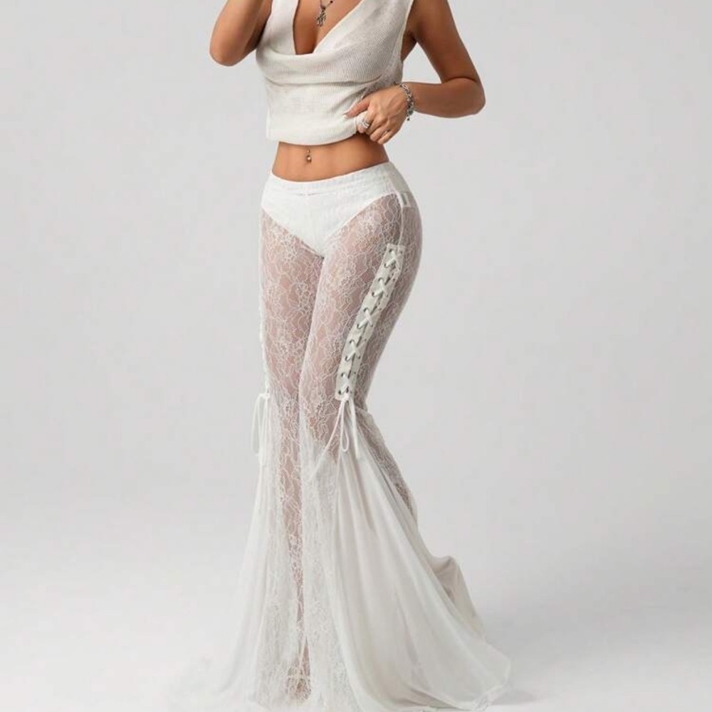 Elegant White Lace Women's Pants - Picture 5 of 7